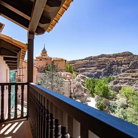 1877 Sensaciones & Adults Only