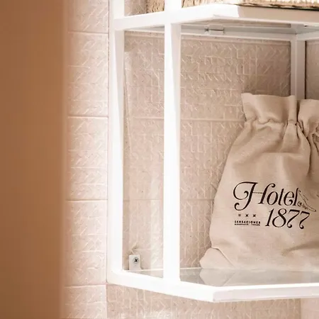 1877 Sensaciones & Adults Only ホテル