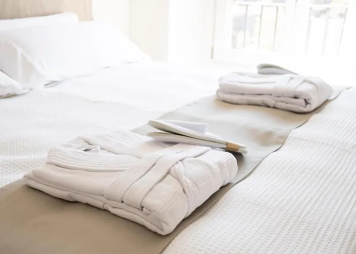 1877 Sensaciones & Adults Only 3*